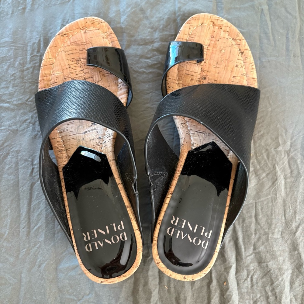 Donald Pliner Gemmy Platform Wedge Slide Sandal. Size 8.5. - Picture 8 of 13